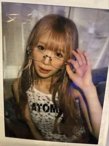 카네코 리에 솔로 y2k 폴라로이드 6