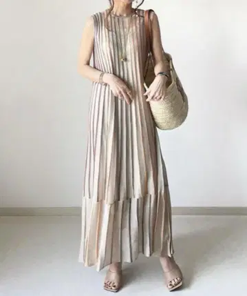 캐드버리 레인보우 밑단 변형 플리츠 롱 원피스 미사용 새상품