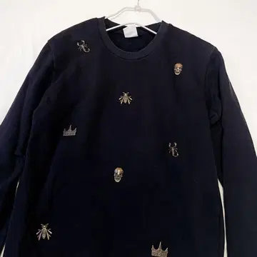 ZARA 배치 포함 맨투맨 트레이닝복 블랙 벌 왕관 스컬 전갈 M