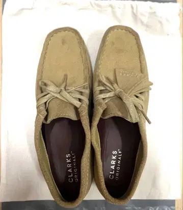 CLARKS GORE-TEX 베이지 스웨이드 신발