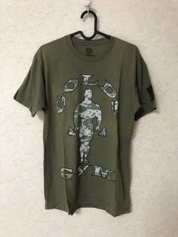 GOLD'S GYM 카모플라쥬 로고 T셔츠 카키