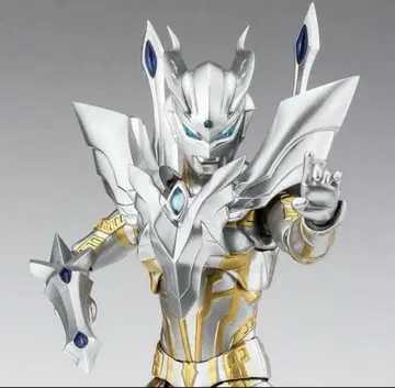 새상품 S.H.Figuarts 울티메이트 샤이닝 울트라맨 제로