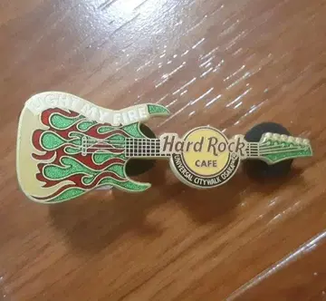 하드 록 카페 Hard Rock Cafe 불꽃 핀 배지 pin9