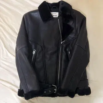 ZARA 퍼 달린 블랙 가죽 자켓 11/12