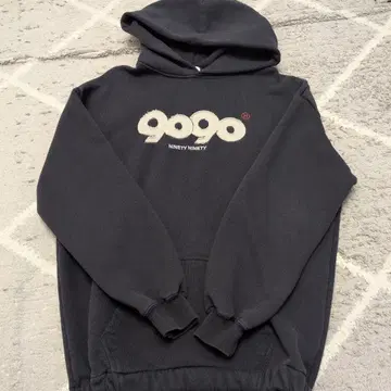 9090 후드 부착 후드티 블랙