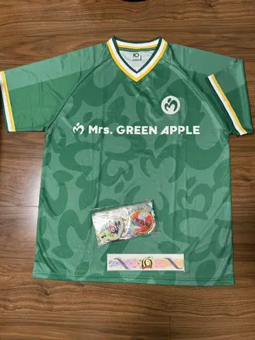 Mrs. GREEN APPLE T셔츠 10