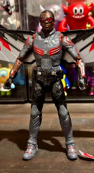 새상품급 마블 레전드 팔콘 피규어 해즈브로