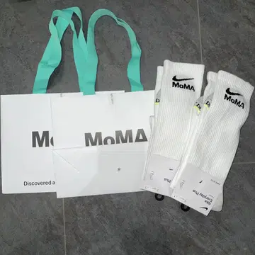 Nike MoMA 로고 삭스 XL 사이즈 화이트 2켤레 세트 쇼퍼 포함