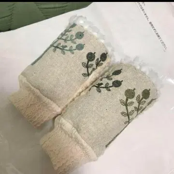 미나 페르호넨 핸드메이드 핸드 워머 사과 베이지