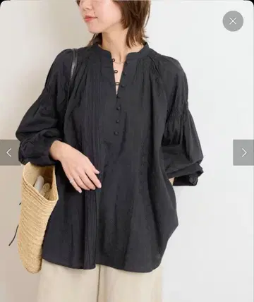 저널 스탠다드 레리움 코튼 자카드 핀턱 블라우스