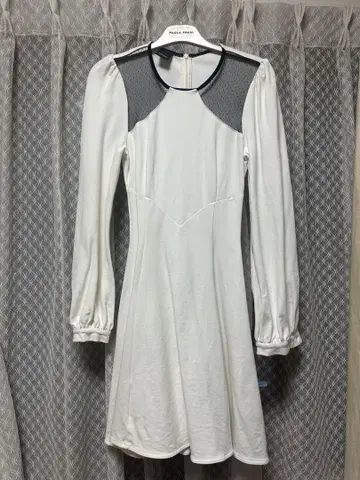 PINKO 화이트 A라인 원피스 긴팔