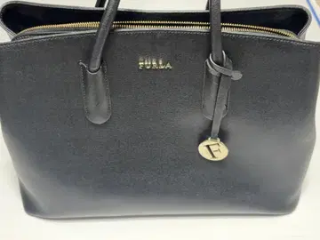 FURLA 블랙 가죽 백