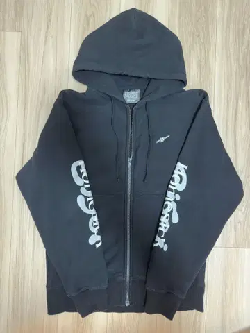 BUMP OF CHICKEN 홈시크 위성 집업 후드티