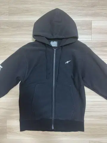 BUMP OF CHICKEN 홈시크 위성 집업 후드티