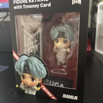 TINYTAN 피규어 마이크 드롭 SUGA