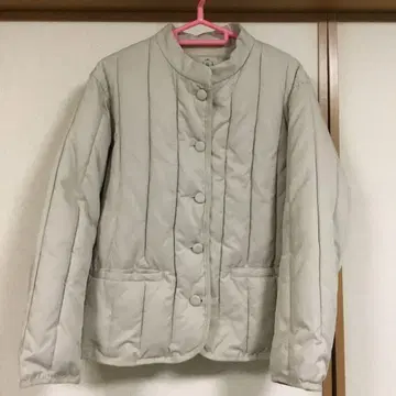 연한 베이지 퀼팅 자켓 사만사 모스모스