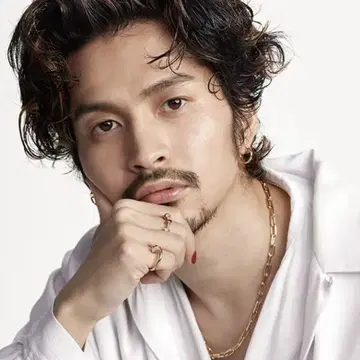 츠네타 다이키 착용 목걸이 골드 체인 목걸이