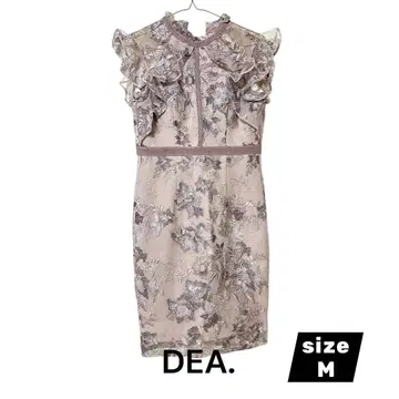 [ 세일 중 ] DEA. 꽃무늬 자수 타이트 드레스 M 사이즈