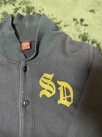 [ 새상품급 ] STUDIO D'ARTISAN 맨투맨 가디건 M