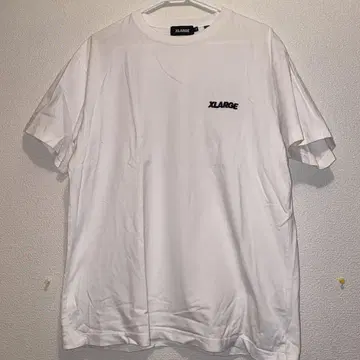 XLARGE 화이트 티셔츠