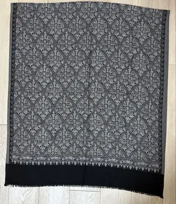 [ 새상품 ] 터키산 꽃무늬 디자인 스톨 대형 블랙 그레이 스카프