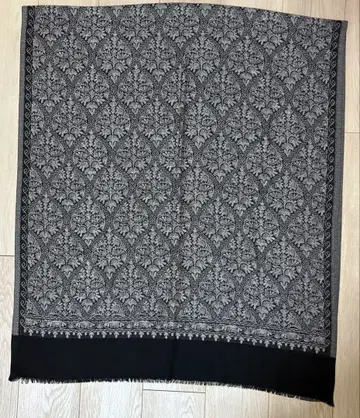 [ 새상품 ] 터키산 꽃무늬 디자인 스톨 대형 블랙 그레이 스카프
