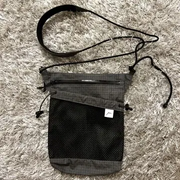 새상품 CAYL Seorak 3 B-Grid Mesh 케일 사코슈