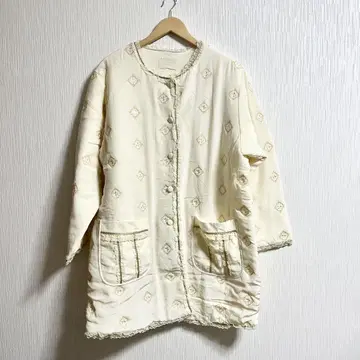 새상품급 알바로사 수입로사 퀼팅 실크 100% 아우터