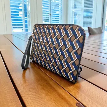미사용급 FURLA 훌라 클러치 세컨드 백 오거나이저 올 패턴