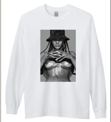 미사용 새상품 Rihanna (리한나) 포토 프린트 긴팔 티셔츠/화이트