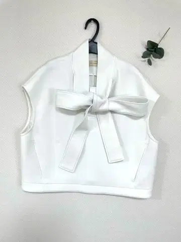 Re.Verofonna 화이트 베스트
