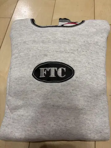 FTC 그레이 맨투맨 M