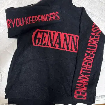 GENANN 블랙 니트