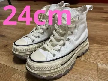 [ 최종 가격 인하 ] 컨버스 통굽 화이트 하이컷 스니커즈