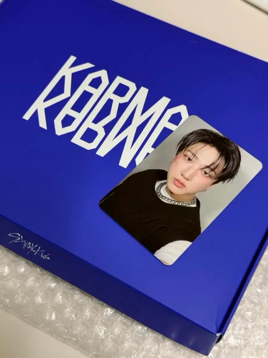SKZ Karma unsealed album, Changbin double-sided photo card