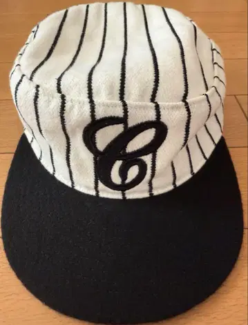 6CRAYON RETRO FLAT TOP BASEBALL CAP