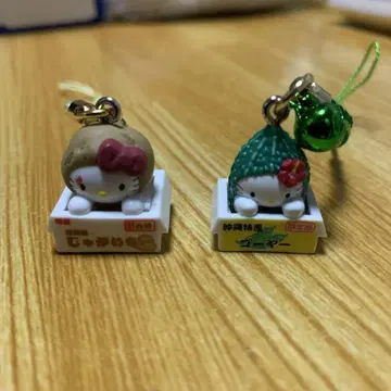 헬로키티 홋카이도 한정 감자, 오키나와 한정 고야 스트랩
