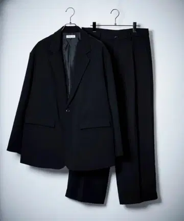FREAK'S STORE Relax Fit 스트레이트 실루엣 슬랙스
