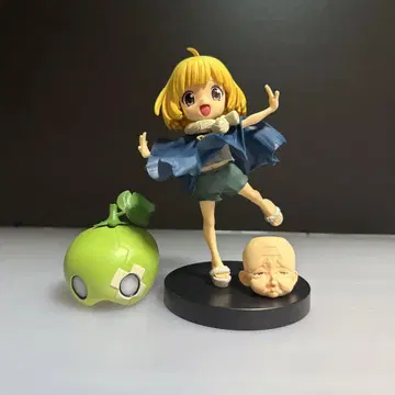 Dr.STONE 수박 피규어 상자 없음