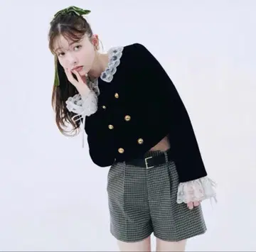 LILY BROWN 스캘럽 비쥬 어태치드 자켓
