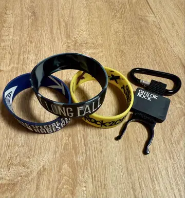 ONE OK ROCK 러버 밴드 세트