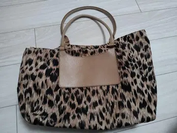 JUNKO SHIMADA 대용량 레오파드 무늬 숄더백