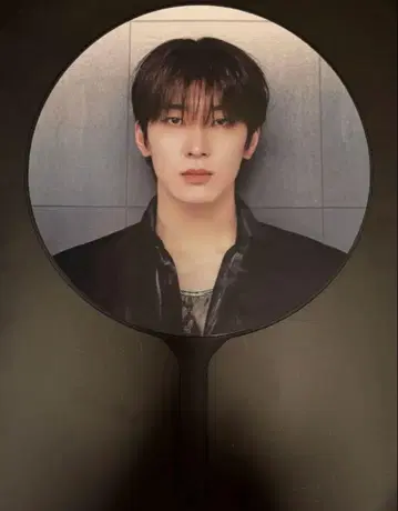 SEVENTEEN 원우 부채