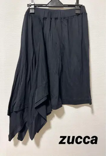 ZUCCA 주카 비대칭 플레어 스커트 변형 스커트 블랙