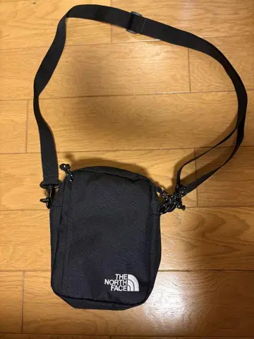 THE NORTH FACE 블랙 숄더백