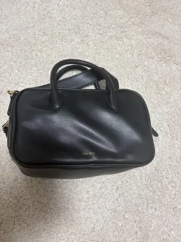 니코앤드 가죽 숄더백