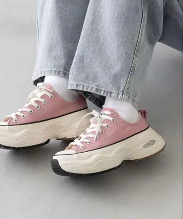 CONVERSE 통굽 핑크 스니커즈