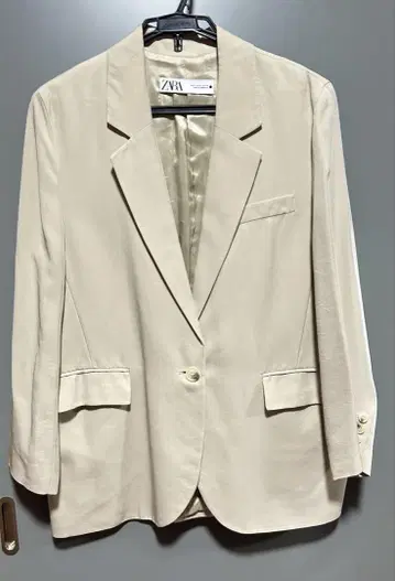 ZARA 라이트 베이지 테일러드 자켓