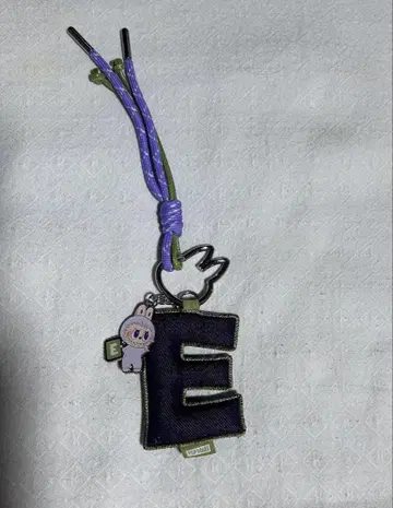 보라색 [ E ] 자형 스트랩