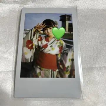 하카네이 이 딸기 캔디 MV 의상 란 폴라로이드